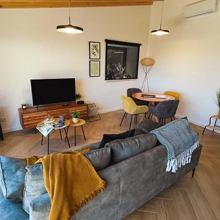 Casa Do Vale * 알바이아세레